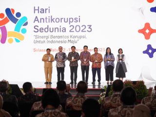 Kementerian ATR/BPN Raih Penghargaan Mitra LHKPN Tahun 2023 pada Puncak Peringatan Hari Antikorupsi Sedunia Tahun 2023