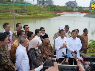 Menteri Basuki Dampingi Presiden-Wapres dan Para Menteri Kabinet Indonesia Maju Tinjau Embung MBH dan Plaza Seremoni IKN