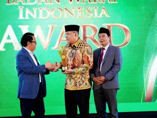 Kementerian ATR/BPN Raih Penghargaan Pendukung Percepatan Sertifikasi Tanah Wakaf oleh BWI Awards