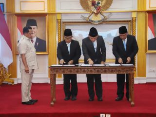 Lantik Tiga Pejabat Pimpinan Tinggi Madya, Mendagri Minta Pahami Tugas Masing-Masing