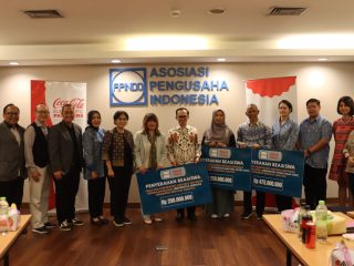 APINDO dan Coca-Cola Hadirkan Beasiswa bagi Mahasiswa Terdampak Bencana Sumatera