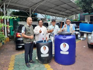 Gubernur Andra Soni Gencarkan Pengolahan Sampah Organik dari Sumber, Toren POC Disalurkan ke TPS3R Tangsel