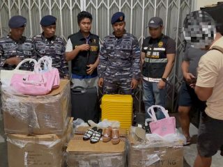 Sinergi TNI AL–Bea Cukai Nunukan, Penyelundupan Barang Branded Asal Malaysia Digagalkan