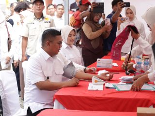 Dekatkan Pelayanan Dasar, Gubernur Andra Soni Resmikan Pos Kesehatan Merah Putih di Kota Serang