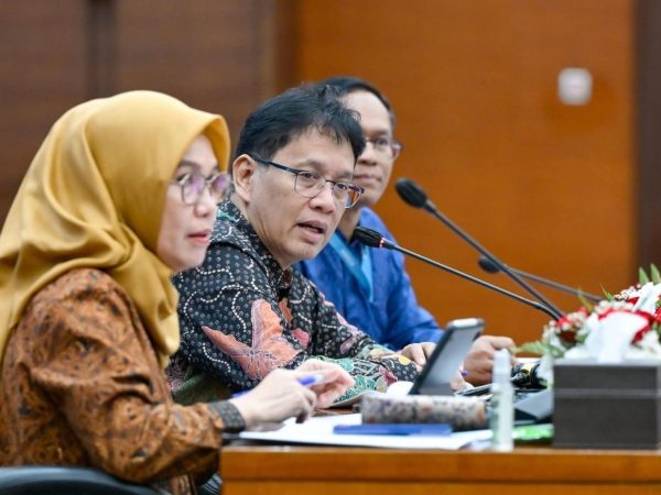 Menkeu Pimpin Sidang Debottlenecking ke-5, Bahas Hambatan Impor dan Investasi