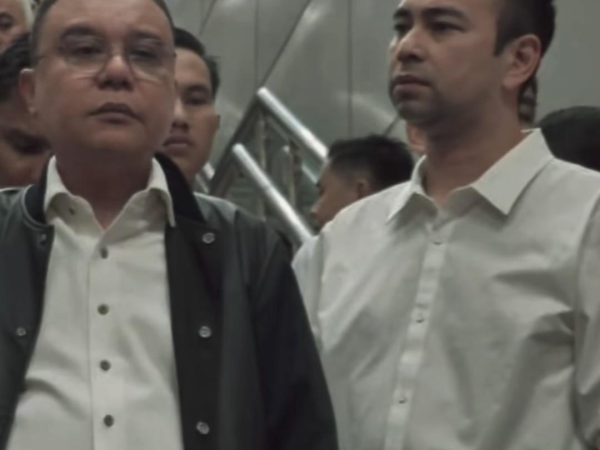 Raffi Ahmad Dampingi Sufmi Dasco Ahmad Tinjau Kecelakaan KRL dan KA Argo Bromo Anggrek di Bekasi Timur