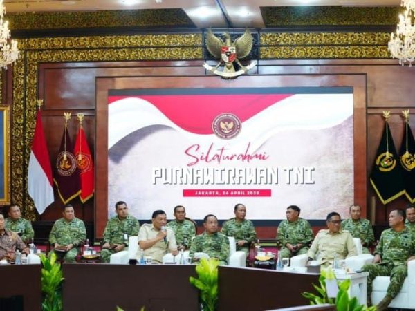 Menjalin Asa dan Kebersamaan, Panglima TNI Temui Purnawirawan di Kemhan