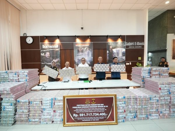 Gurita Korupsi Skandal Kredit Jumbo, Kejati Sumsel Selamatkan ± Rp1,2 Triliun Uang Negara