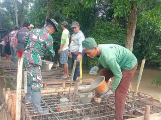 Jembatan Harapan dari Purwoadi: Kolaborasi TNI dan Rakyat dalam Memperkuat Akses Pendidikan dan Rantai Pasok Pertanian