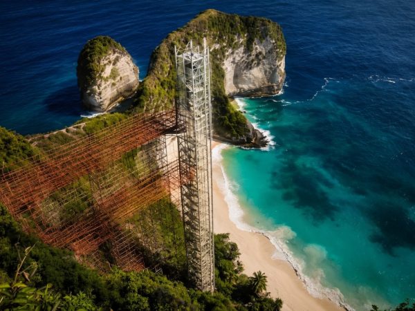 Menolak Monopoli Panorama Alam Atas Nama Investasi, Krama Bali Desak Rekayasa Hijau Lift Kelingking