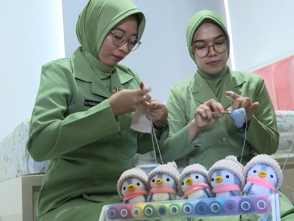 Kesibukan Sebagai Dokter, Bukan Hambatan dr. Zuhria Novianty Untuk Berkarya