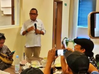 Azhari Idris Tinggalkan SKK Migas Kalsul, Publik Soroti Warisan Programnya
