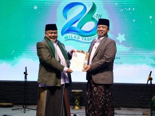 Di Sukabumi Hadiri Milad ke-26 YASPIDA, Menteri Nusron: Santri Harus Siap Menjadi Ulama, Teknokrat, dan Pemimpin Bangsa