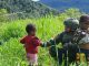 Patroli Humanis Marinir TNI AL Perkuat Kedekatan dengan Masyarakat Enarotali