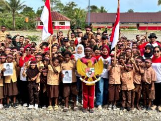 Peringati Hari Lahir Pancasila, Satgas Teritorial Koops TNI Habema Hadirkan Kebahagiaan bagi Anak-Anak Papua