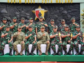 Perkuat Kesiapan Prajurit, Danrem 083/Bdj Dampingi Dankodiklatad Tinjau Latihan Pencak Silat Militer