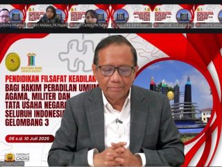 Putusan Hakim Tak Lahir dari Pasal Semata Mahfud MD Tekankan Peran Logika dan Etika