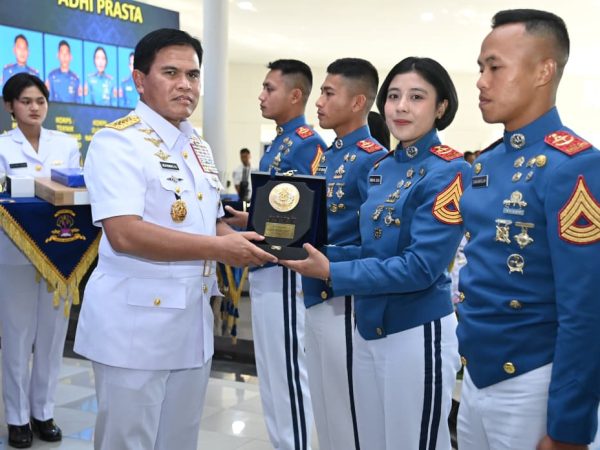 Kasal Serahkan Ijazah dan Bekali Capaja AAL, Teguhkan Karakter Pemimpin Jalasena Masa Depan