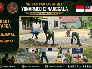 Wujudkan Toleransi dan Gotong Royong, Satgas Pamtas Yonarmed 13/Nanggala Bersama Warga Gelar Kerja Bakti Bersihkan Gereja di Desa Riam Sejawak