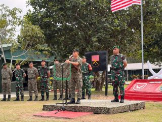 Perkuat Sinergi dan Diplomasi Perbatasan, TNI dan TDM Resmi Tutup Patroli Terkoordinasi Seri 1 Tahun 2026 di Pos Gabma Lubuk Antu