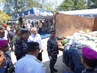 75,7 Ton Pasir Timah Ilegal Diamankan TNI AL, Jejak Sindikat Diburu