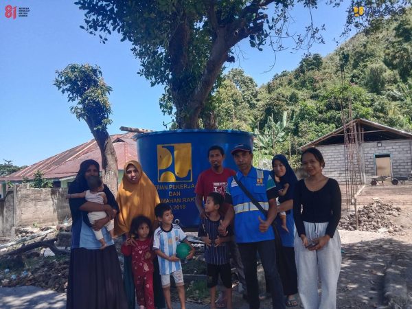 Kementerian PU Salurkan Air Bersih untuk Warga Terdampak Gempa di Ende dan Nagekeo