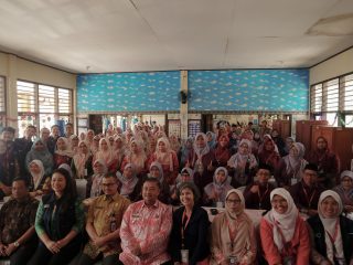 Guru Tak Boleh Berhenti Belajar! 112 Pendidik Ciwandan Dapat Suntikan Ilmu dari Relawan RuBI
