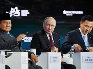 Prabowo Temukan Kesamaan Filosofi Indonesia-Rusia: Gotong Royong dan “Odin v Pole Ne Voin”