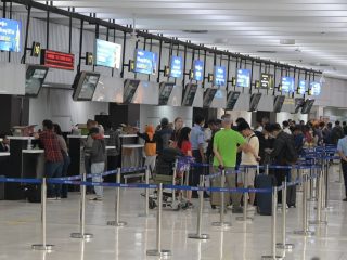 Pemerintah Berikan Stimulus, Harga Tiket Pesawat untuk Nataru Bisa Turun Hingga 12 Persen