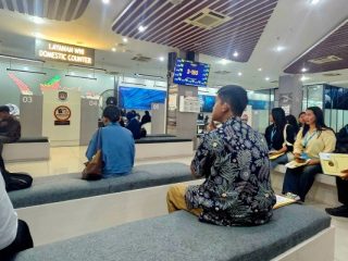 Imigrasi Bekasi Ramah dan Cepat, Ketum Forum Pemred SMSI Perpanjang Paspor Cuma 30 Menit