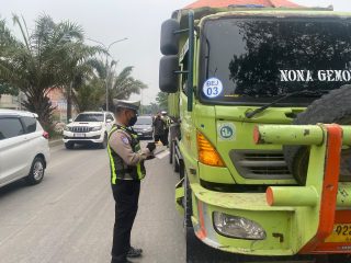 Sasar JLS Cilegon, Hari Ketiga Razia Ops Patuh Maung 2026 Fokus Tertibkan Truk dan Kendaraan R2